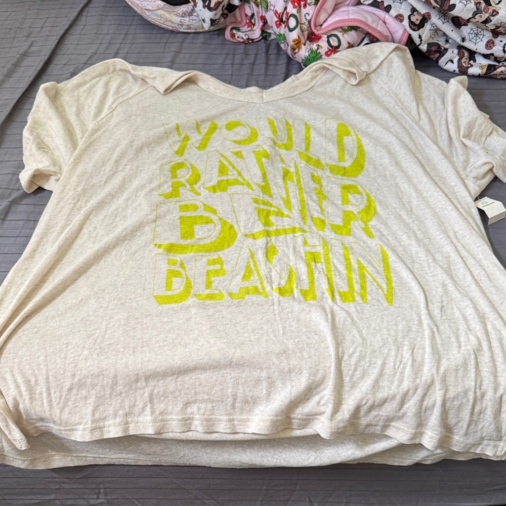 American Eagle Outfitters Cream Tee with Yellow Print